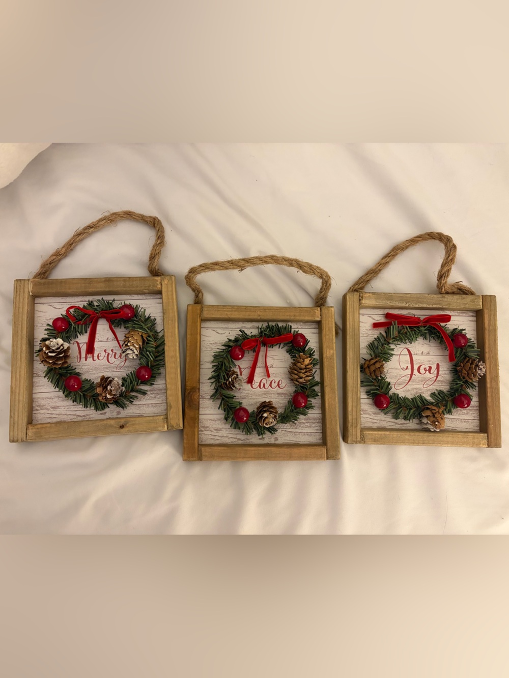 Holiday Wreath Hanging Signs